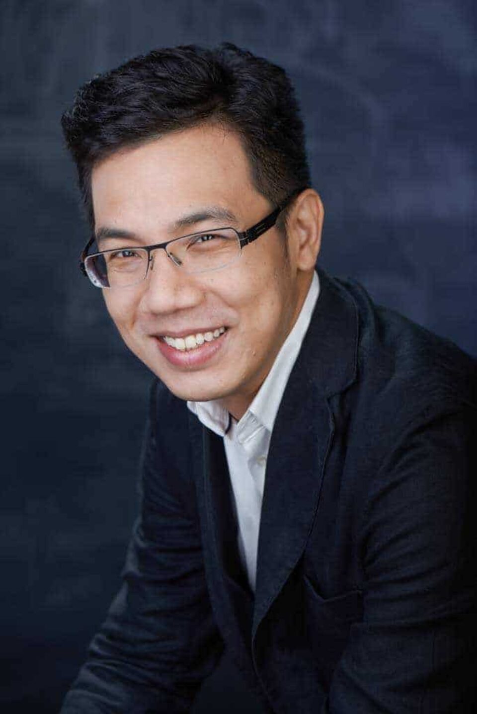 Singapore corporate portrait photography: classic corporate portrait. Classic Corporate portrait — corporate portrait photography in Singapore by Tuckys Photography, singapore corporate portrait photography, corporate portrait photographer singapore