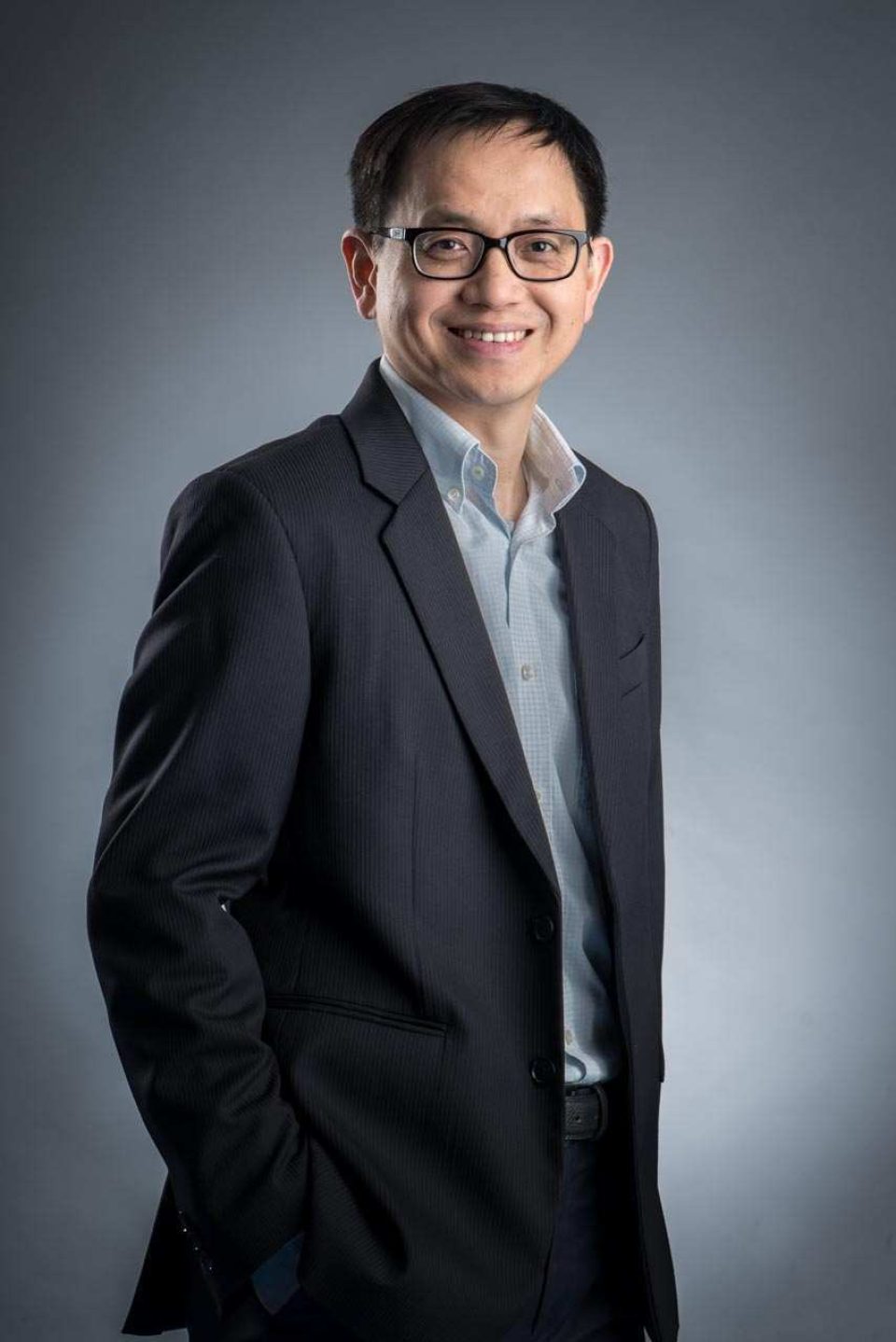 studio portrait photography Singapore, professional portrait photographer by Tuckys photography