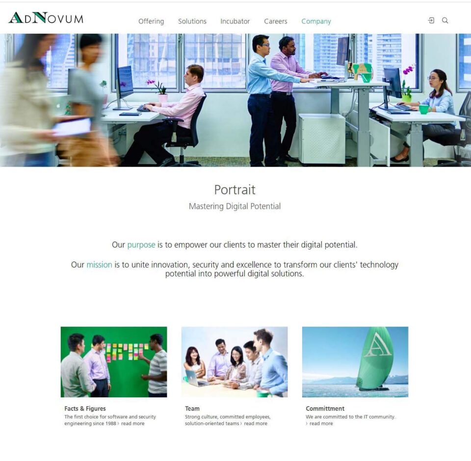Corporate photography by Commercial portraits photographer for online advertisementsCorporate photography — corporate portrait photographer singapore