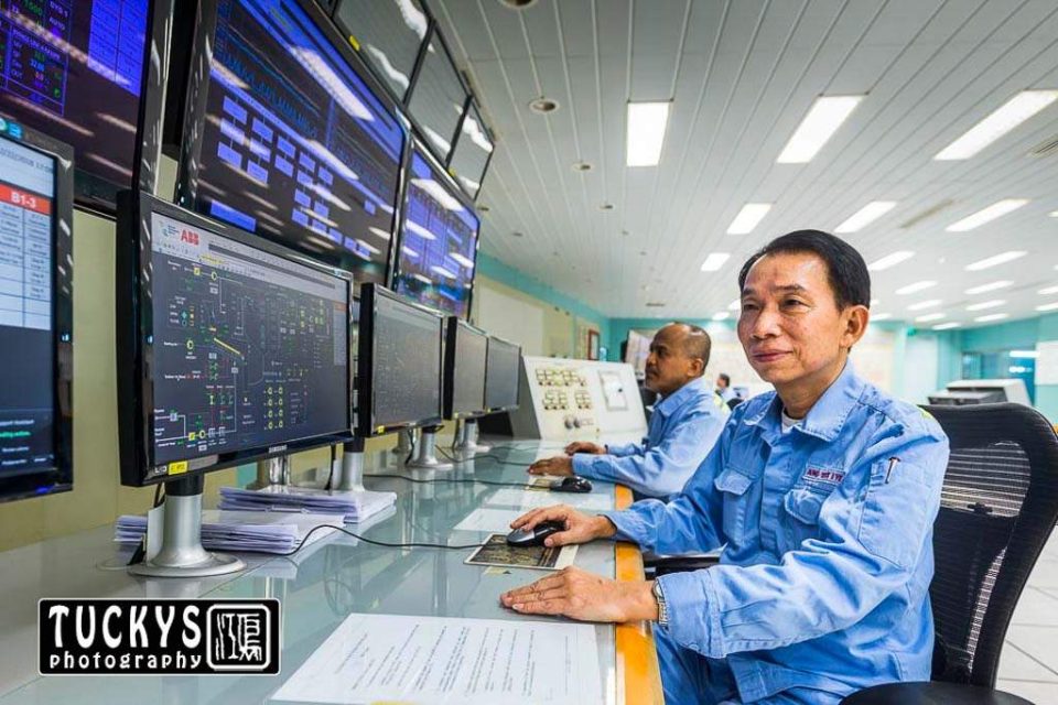 Industrial portrait photography, by Professional corporate portrait photographer based — Singapore industrial photographer, factory photography singapore