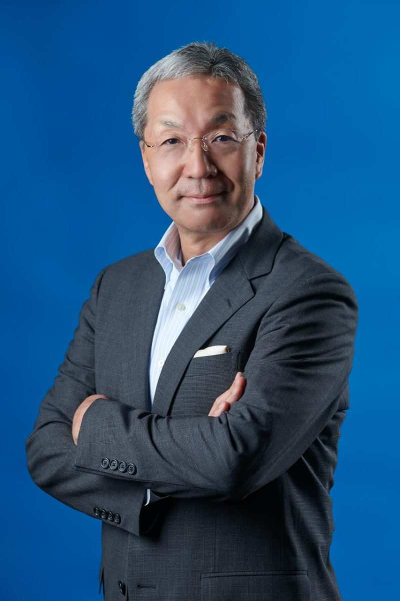 Professional Studio business headshot and profile for Senior leaders in google — singapore C-suite portrait photography, executive portrait photographer singapore