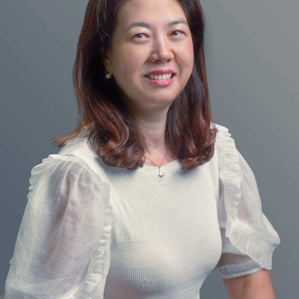 studio portrait photography for professional Corporate photography with corporate headshot photographer in Singapore